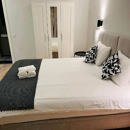 T1 - Sociedade Farmaceutica- Perfeito Apartamento
